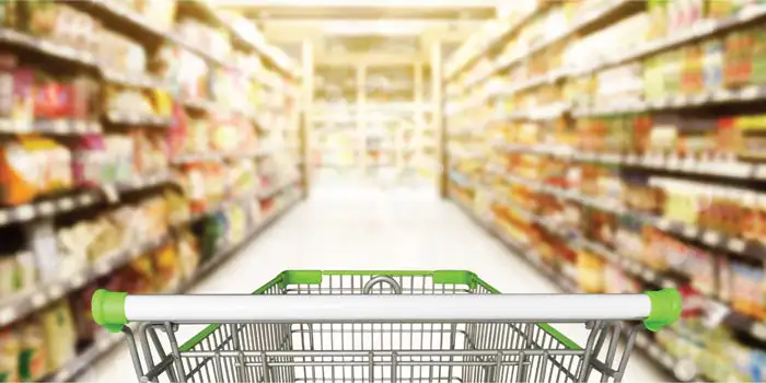 Image of shopping cart in a grocery store